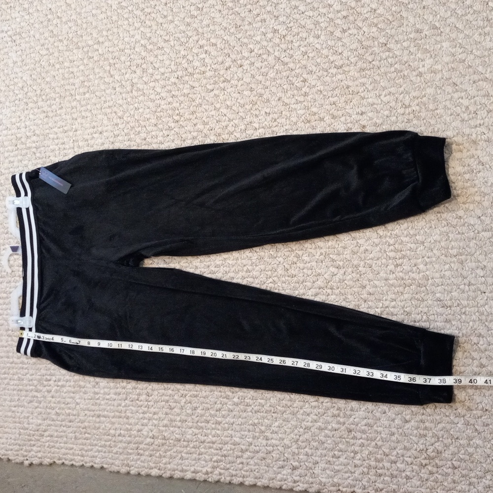 No Boundaries Embellished Jogger athleisure Pants black  high-rise black cozy - Picture 12 of 13